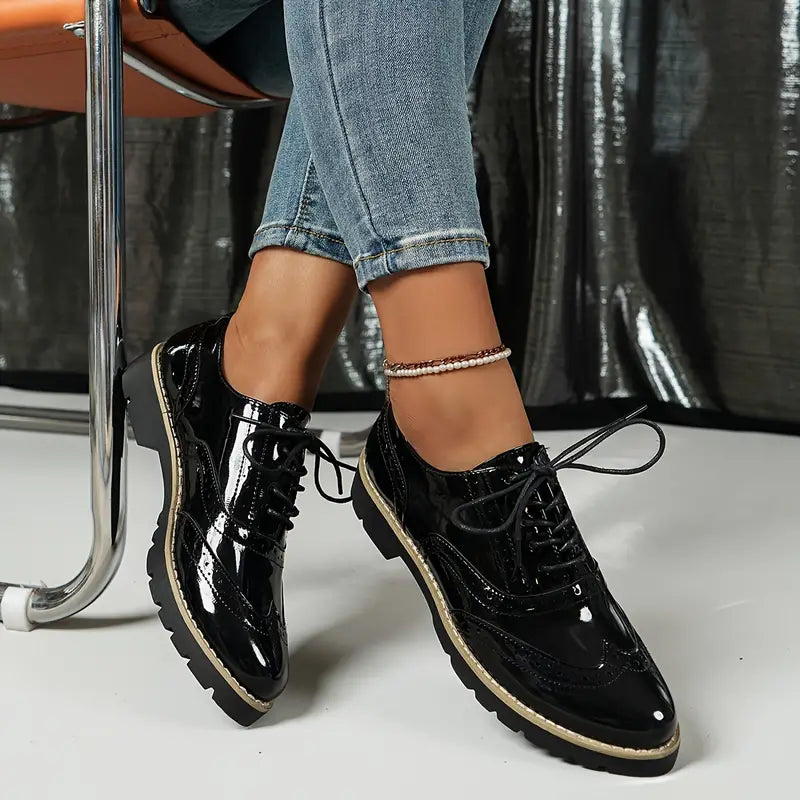 Drune | Lackschuhe Im Oxford Stil Mit Klobiger Sohle Für Damen
