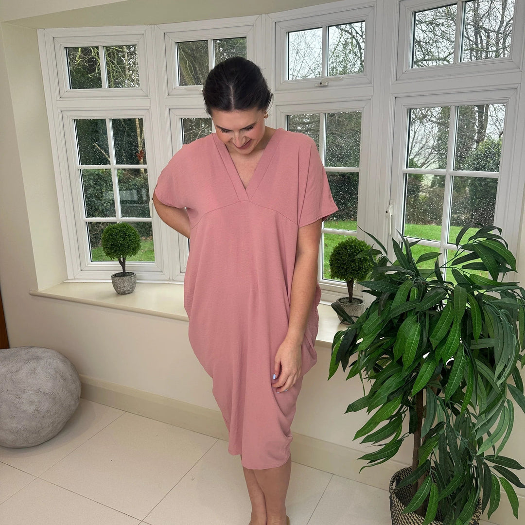 Kleid mit V-Ausschnitt | Unser Bestseller 2024