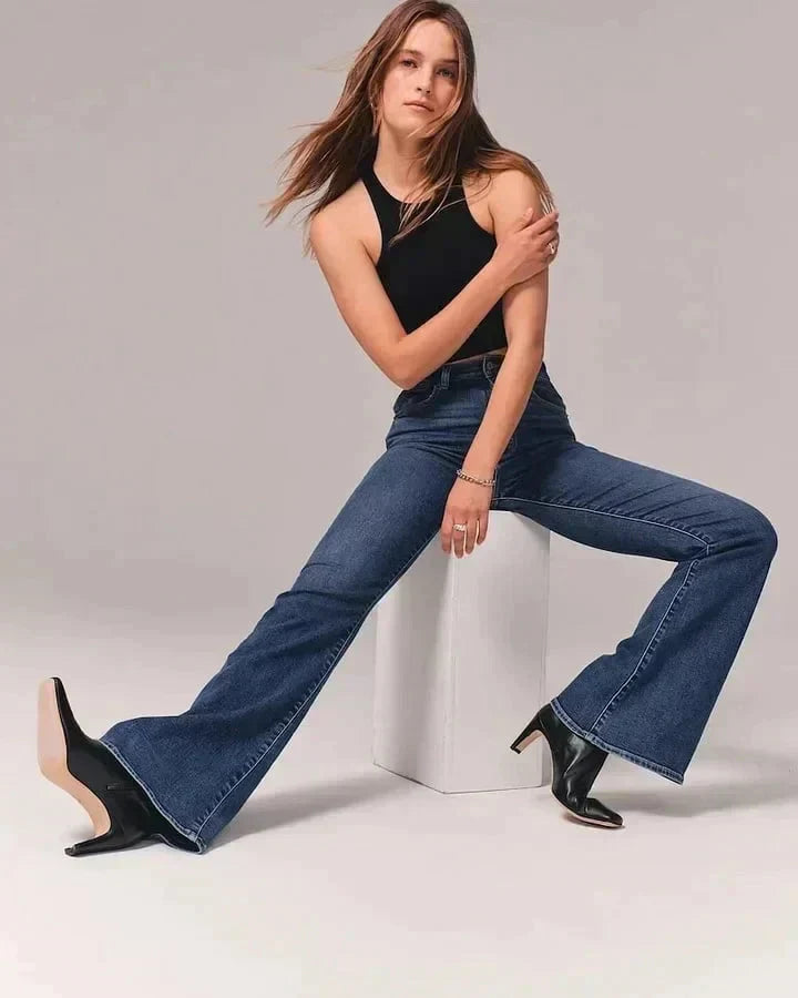 Drune | Bootcut Jeans mit Shaping-Effekt