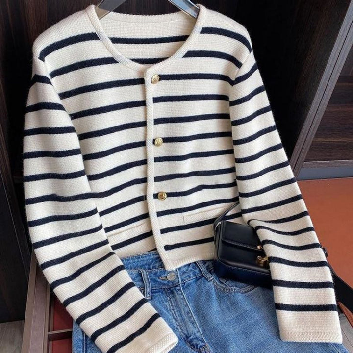 Drune | Cozy striped knit sweater for autumnal layered looks