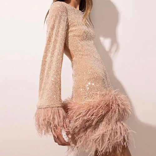 Drune | Glamouröses Paillettenkleid mit Feder-Saum-Detail