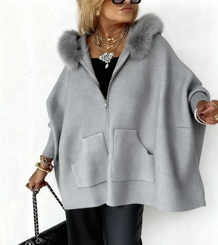 Drune | Legere Kapuzenjacke mit luxuriösem Pelzkragen