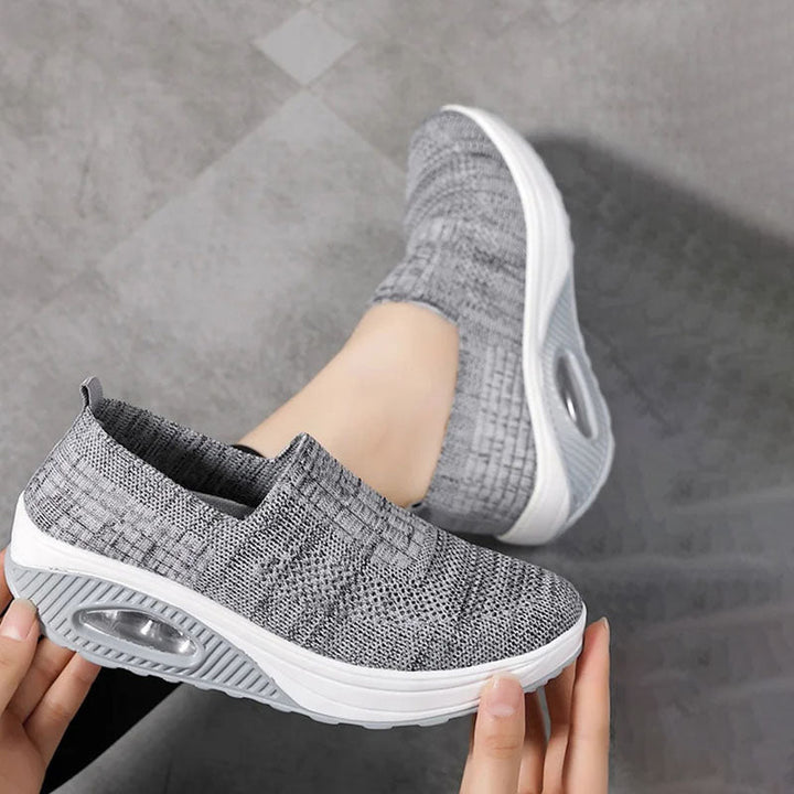 Drune | Atmungsaktive Slip on Sneaker Mit Ergonomischer Sohle Für Damen