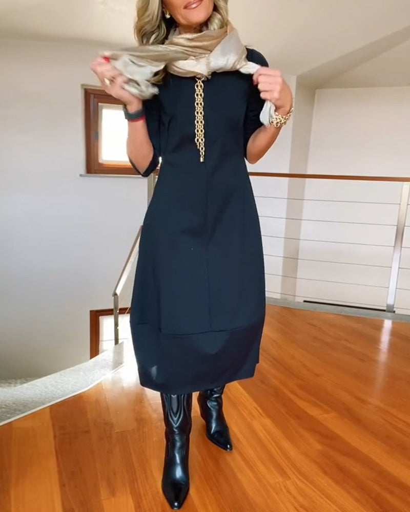 Drune | Einfarbiges Kleid mit Rundhalsausschnitt und Tasche