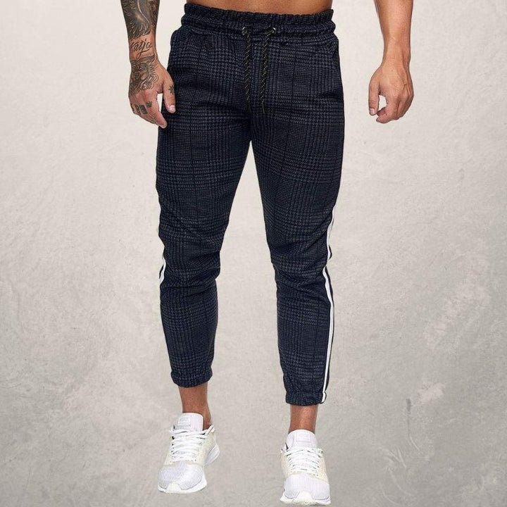 Drune | Jogginghose Slim Fit Elastischer Bund Mit Kordelzug Strukturiertes Material Seitenstreifen