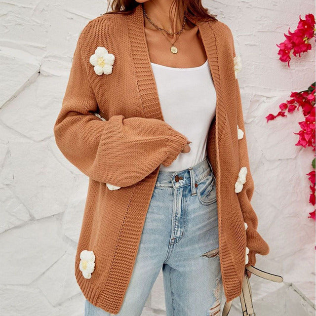 Drune | Strickjacke mit 3d Blumendekoration