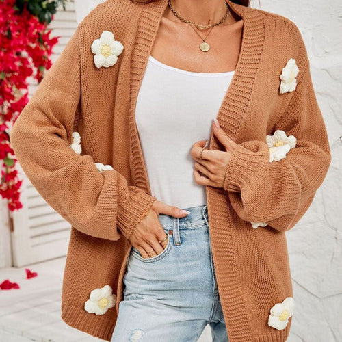 Drune | Strickjacke mit 3d Blumendekoration