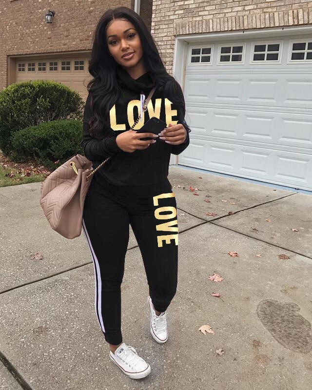 Damen nan sportives Kapuzen-Sweatshirt-Set mit Goldprint und Highwaist-Jogginghose Drune