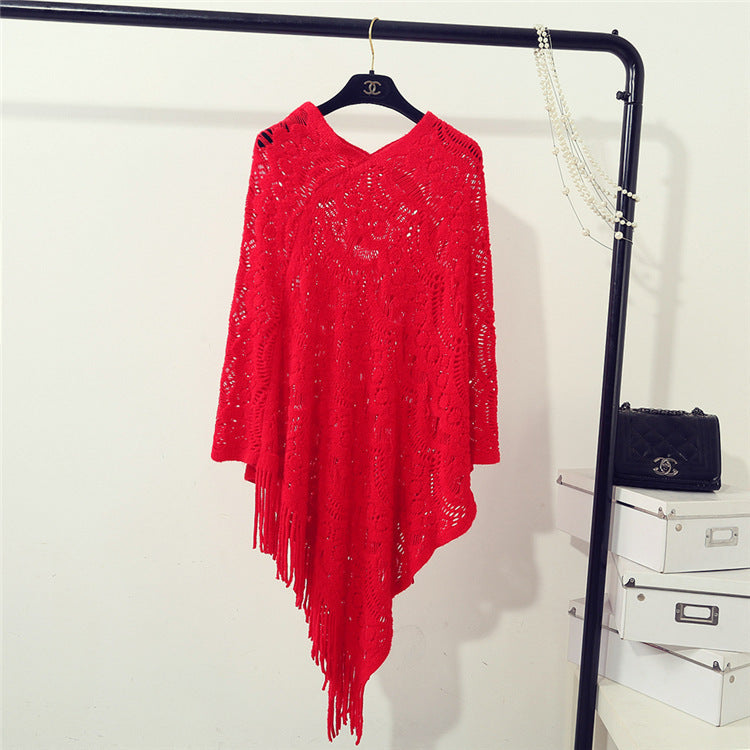 Damen Strickponcho mit fransigen Details und luftiger Lochstruktur Drune