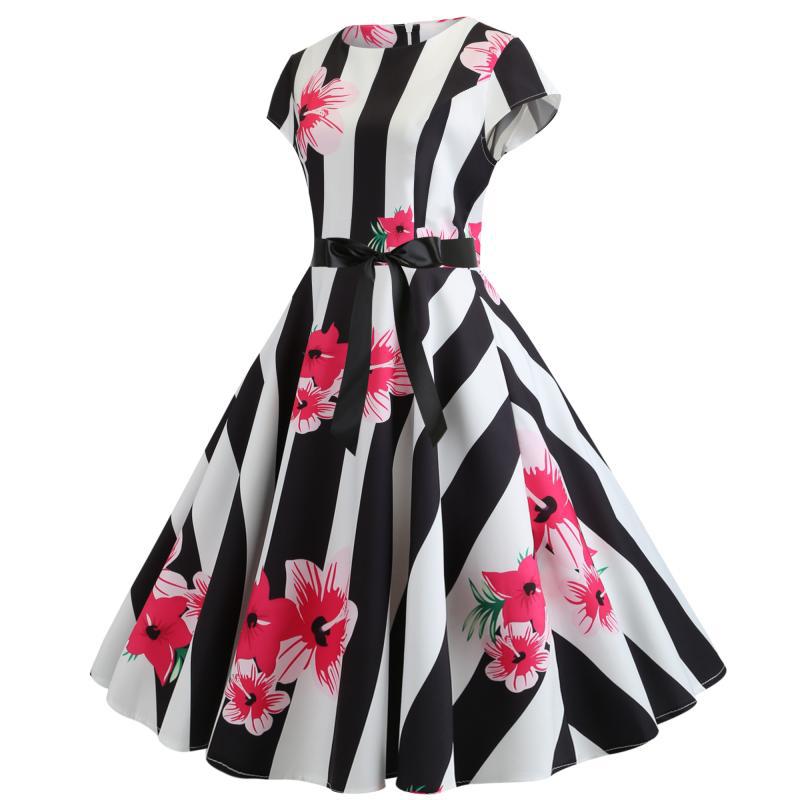 Damen  Vintage Stil Swingkleid mit floralen Mustern und tailliertem Design Drune