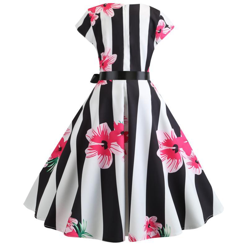 Damen  Vintage Stil Swingkleid mit floralen Mustern und tailliertem Design Drune