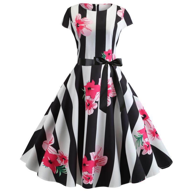 Damen  Vintage Stil Swingkleid mit floralen Mustern und tailliertem Design Drune