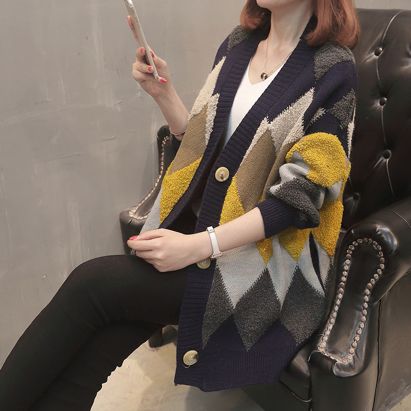 Damen Strickjacke mit geometrischem Muster und großen Knöpfen Drune