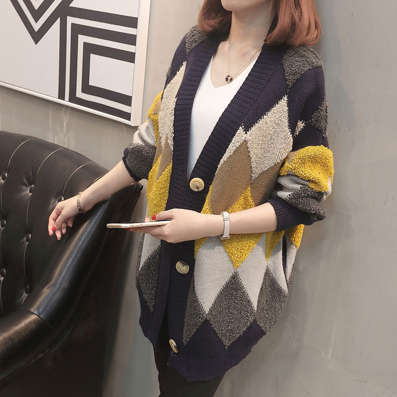 Damen Strickjacke mit geometrischem Muster und großen Knöpfen Drune