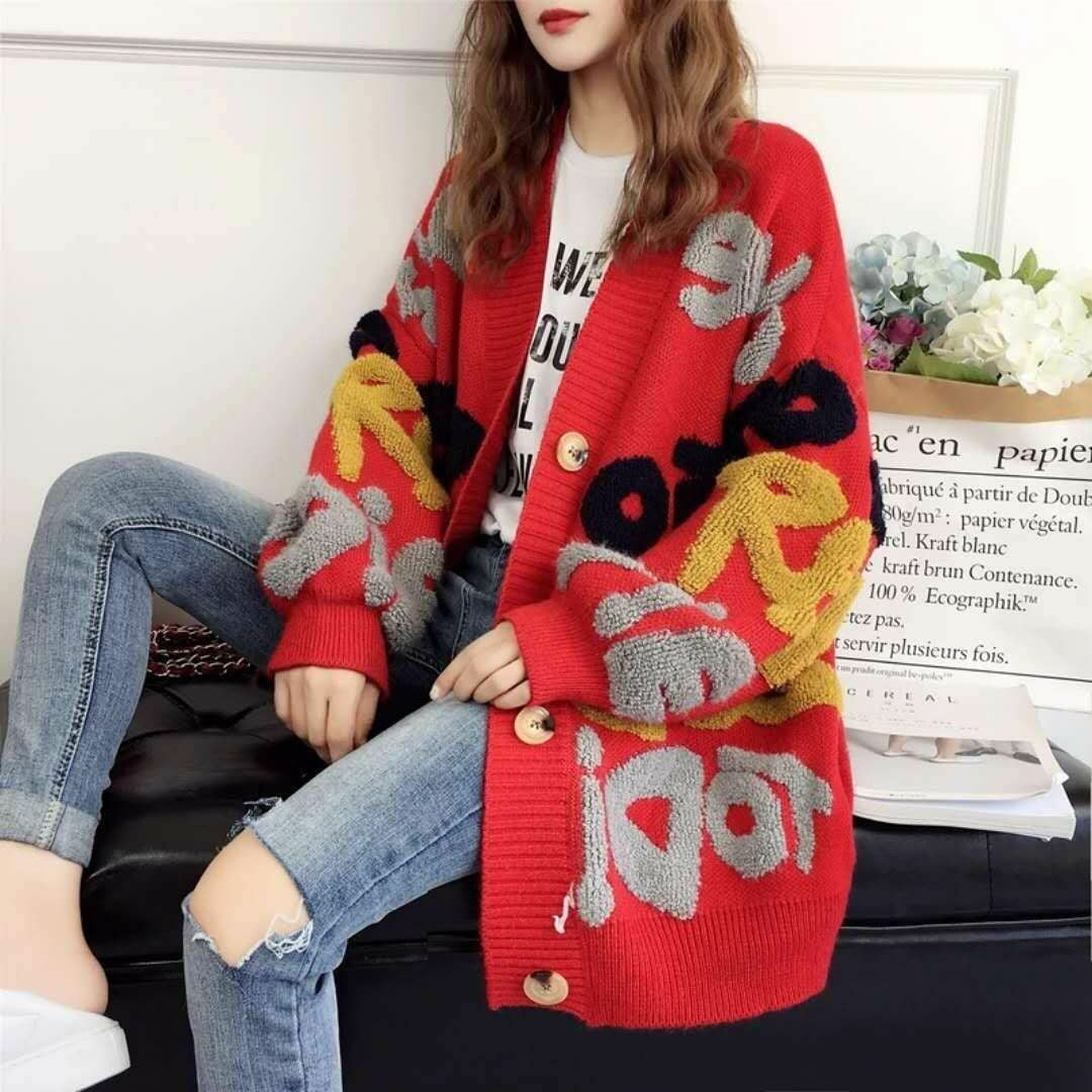 Damen Strickjacke mit buntem Design und großen Knöpfen Drune