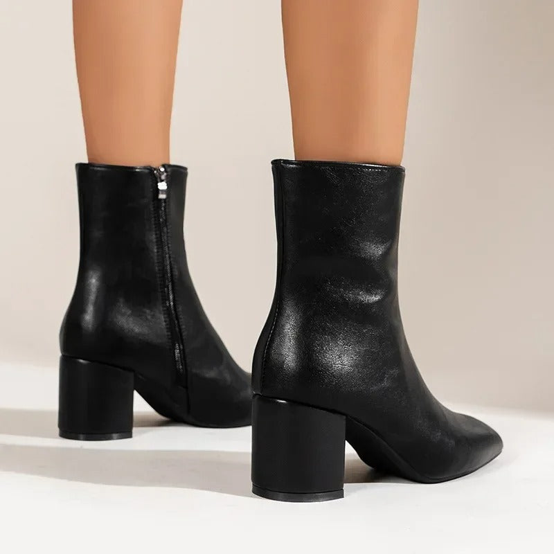 Drune | Bequeme Damen Stiefeletten mit Absatz