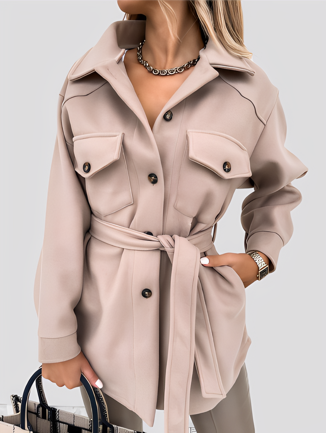 Drune | Moderne, leichte Damenjacke mit Reverskragen