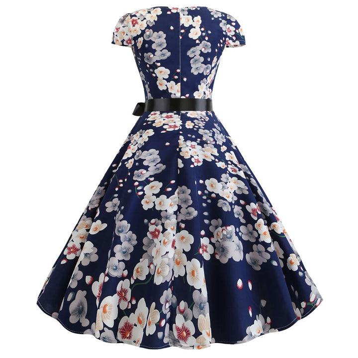 Drune | Damenkleid für Hochzeitsgäste mit weitem Saum