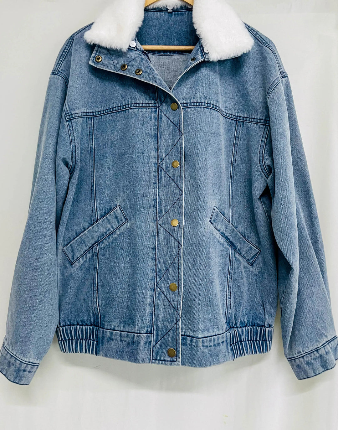 Drune | Damen Denimjacke mit Fleecekragen Trendy und Bequem für Jeden Tag