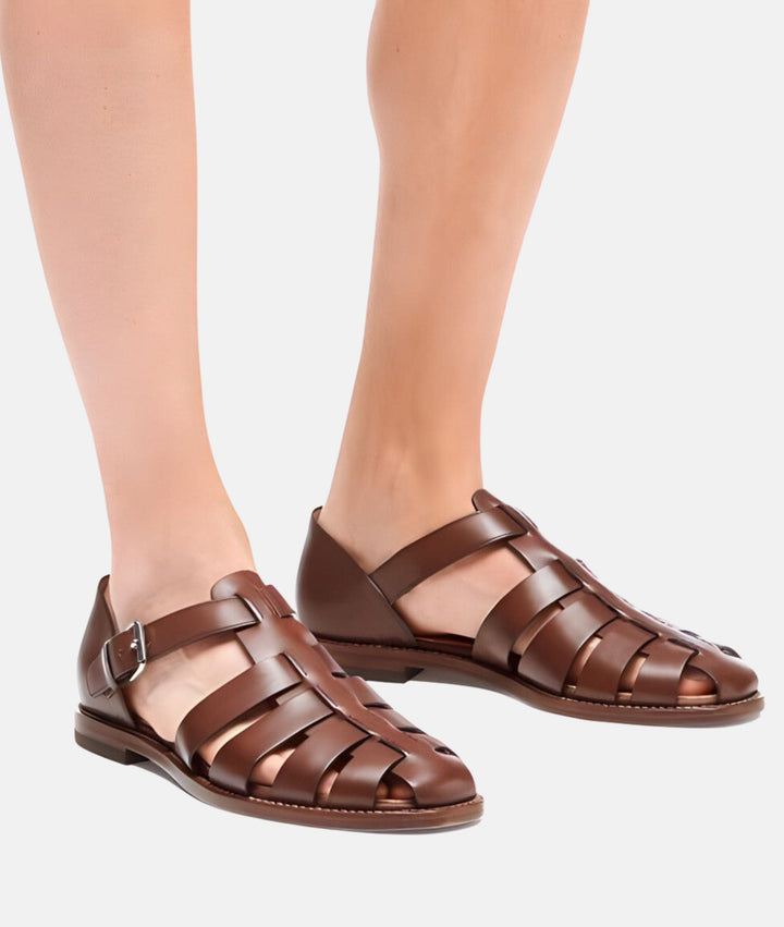 Drune | Modische Sandalen Mit Riemen Und Elegantem Schnitt