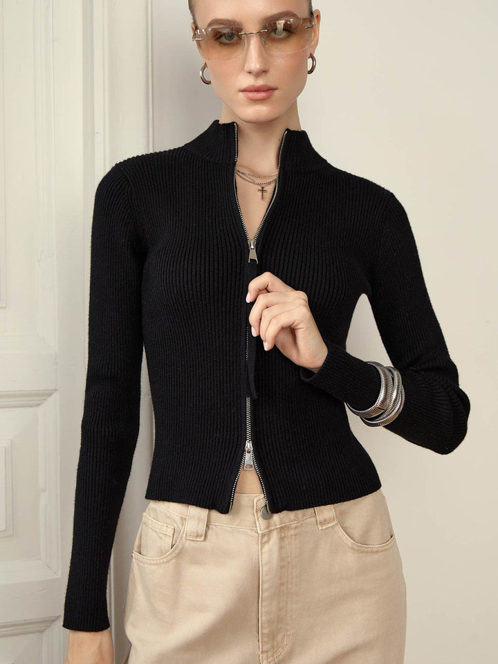 Drune | Cozy ribbed knit sweater with high zip detail