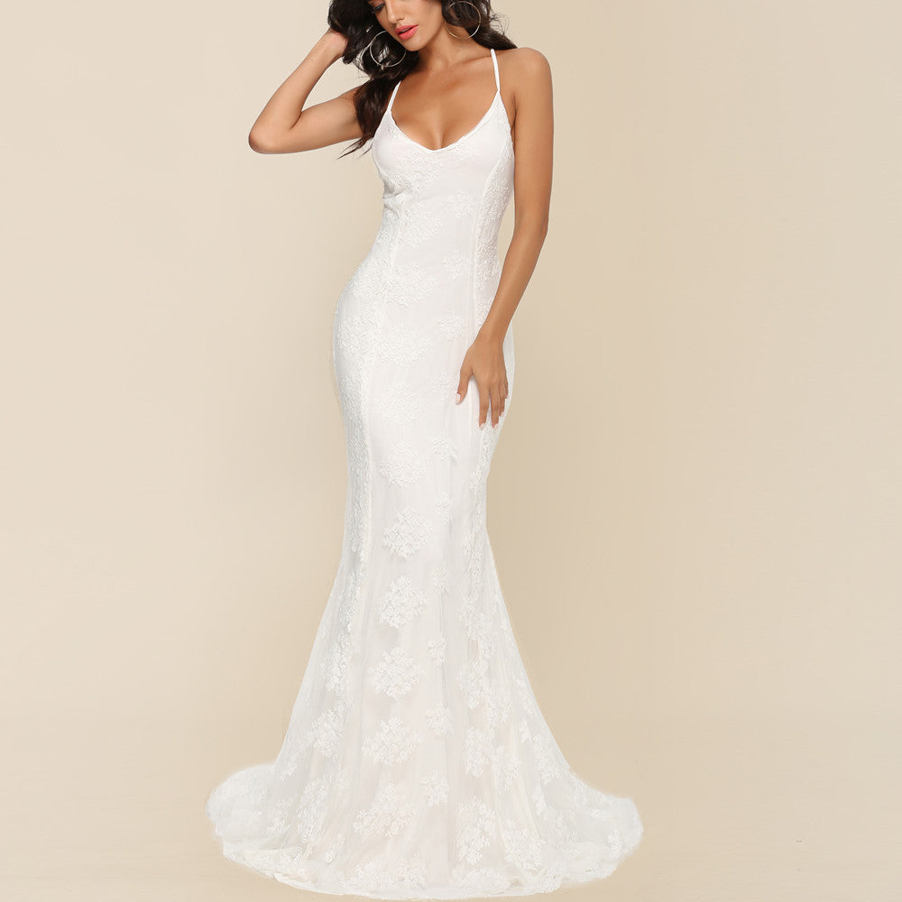 Damen elegantes figurbetontes Hochzeitskleid mit zarter Spitzenverzierung Drune