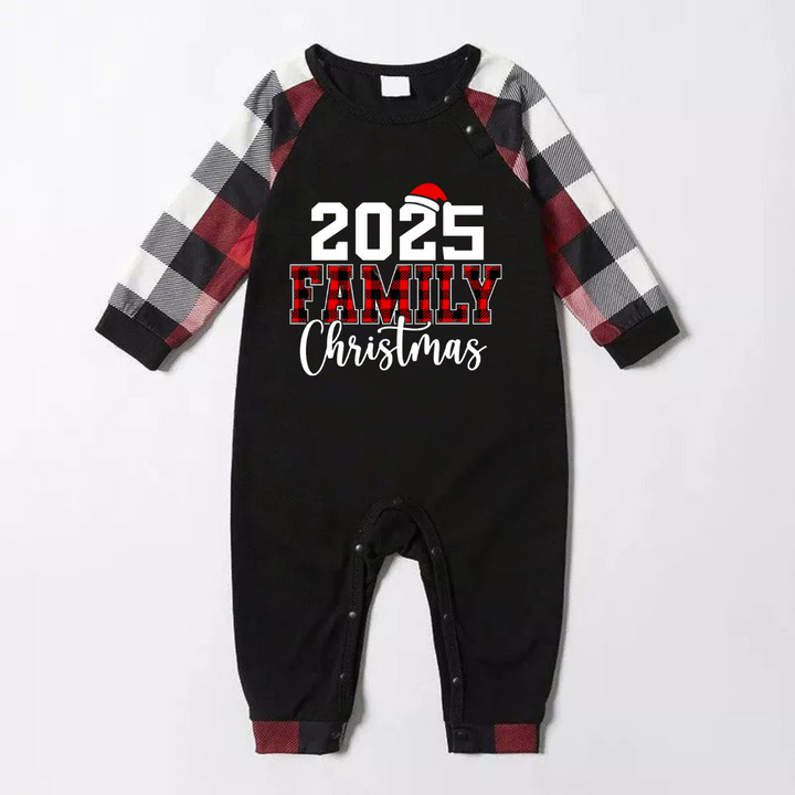 Drune | "2025 FNMILY Weihnachten" Weiß- und Rotdruckmuster - Schwarzes Oberteil mit Rot-Schwarz-Weißen Karoärmeln - Familienpassende Schlafanzüge