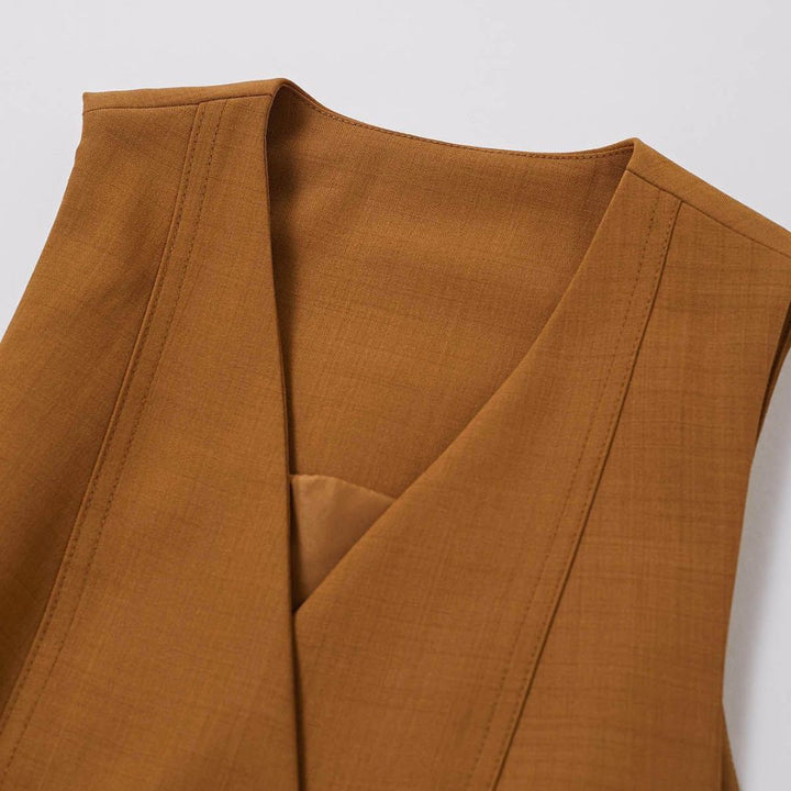 Drune | Peplum-Jacke mit auffälligem Kragen und tailliertem Design