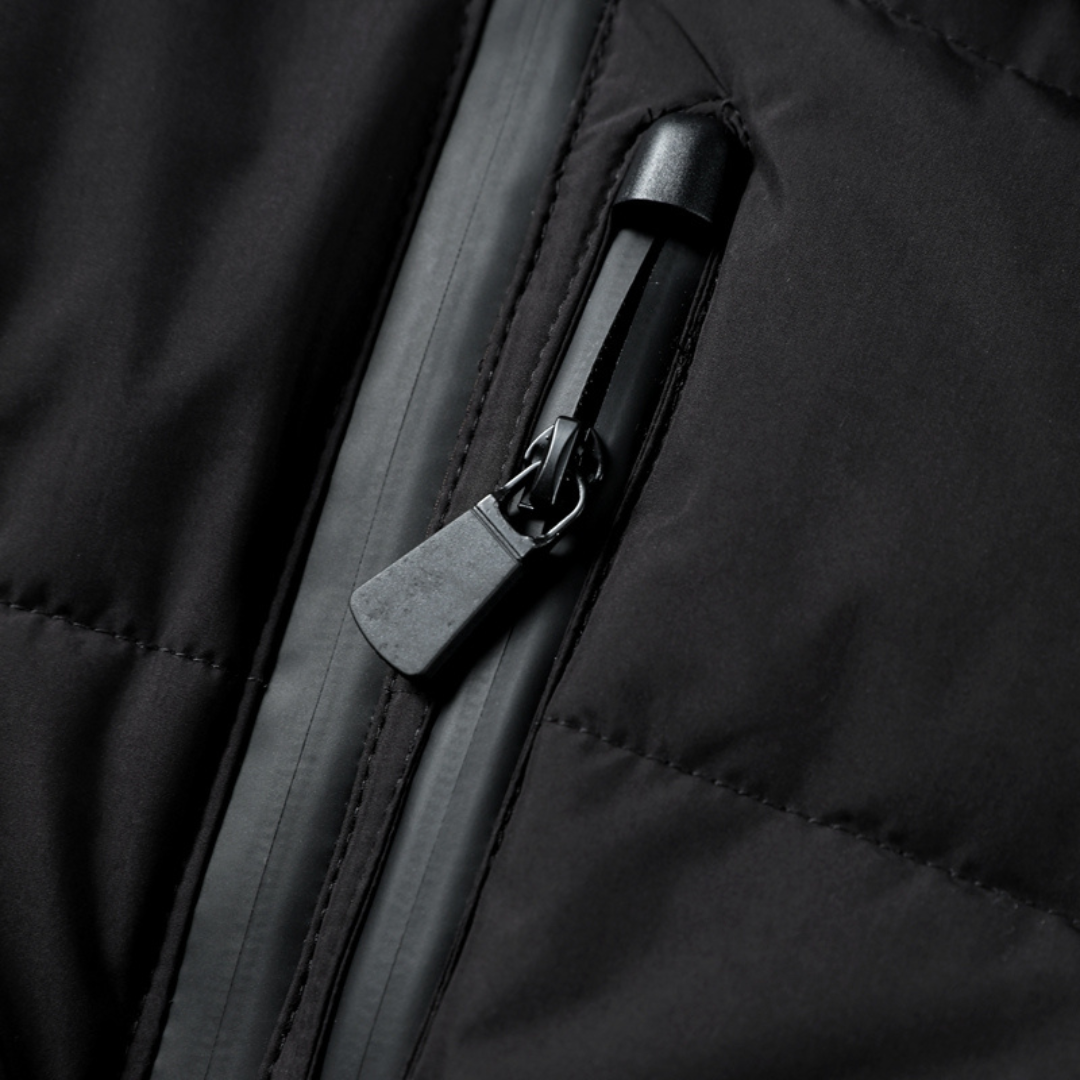 Drune | Damen Schwarze Pufferjacke mit Gürteltaille und Hohem Kragen