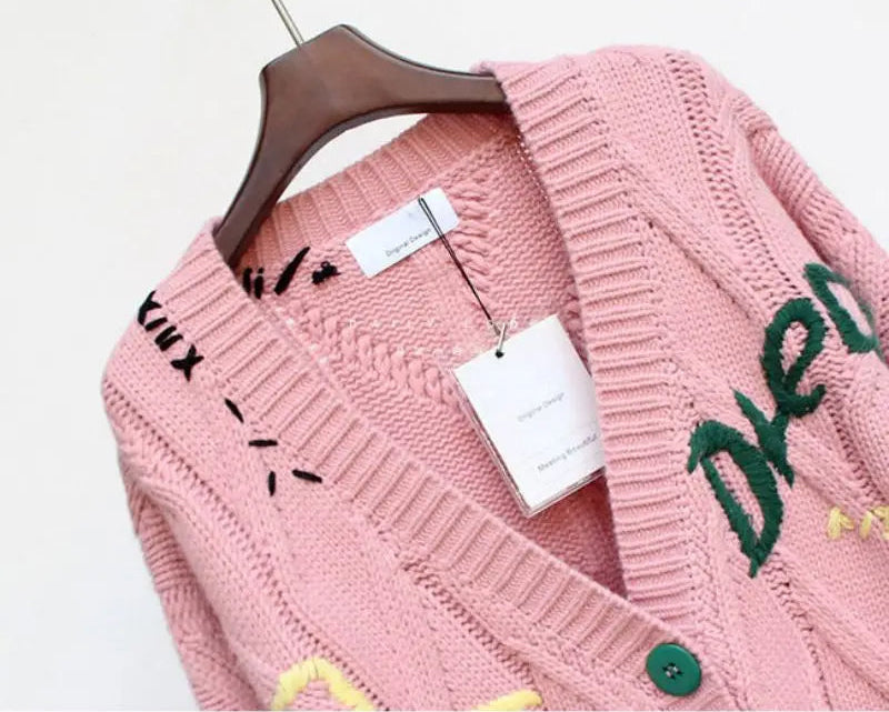 Drune | Strick V-Ausschnitt Damenjacke mit Stickerei