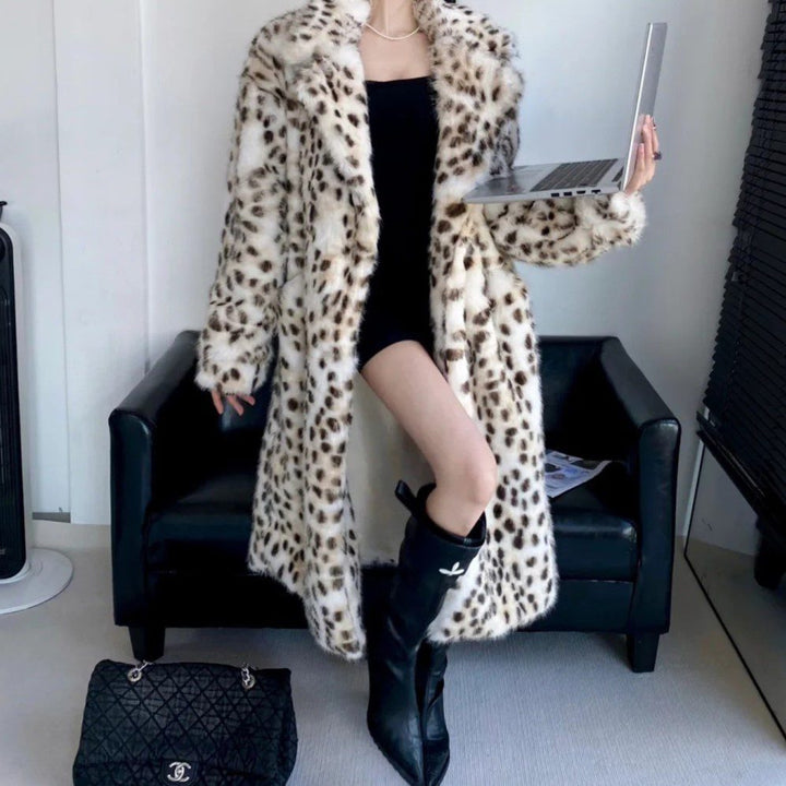 Drune | Leopard Print Mantel - Kühnes Statement-Stück - Plüsch Kunstfell - Winter Glam