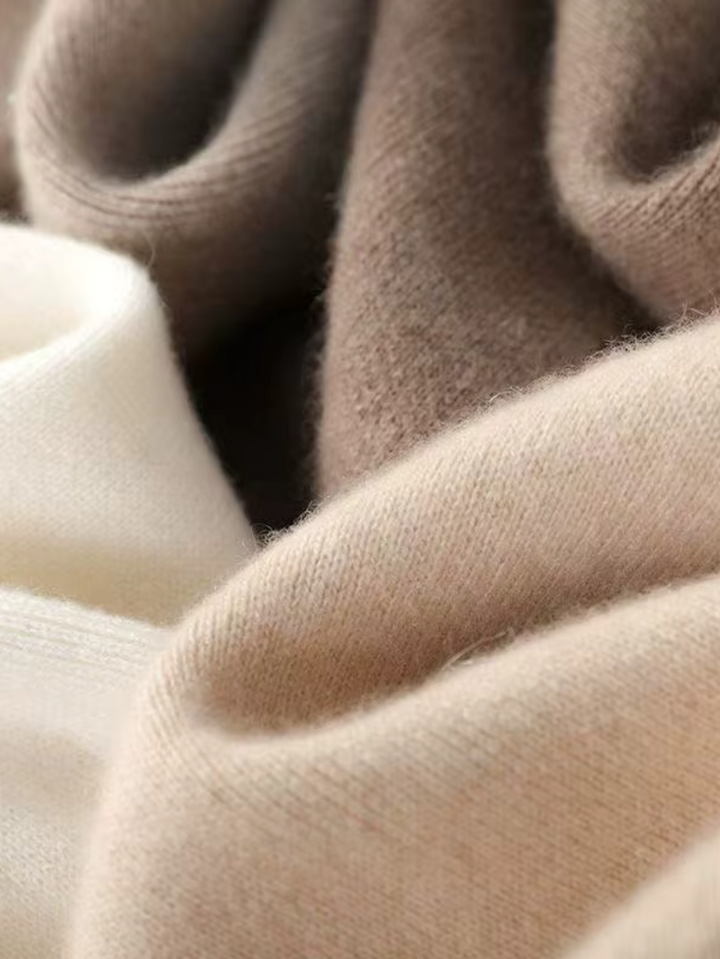 Drune | DIE STRICKHOSE MIT WEITEM BEIN FÜR STILVOLLE GEMÜTLICHKEIT