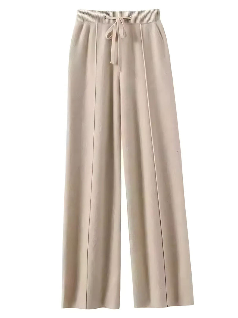 Drune | DIE STRICKHOSE MIT WEITEM BEIN FÜR STILVOLLE GEMÜTLICHKEIT