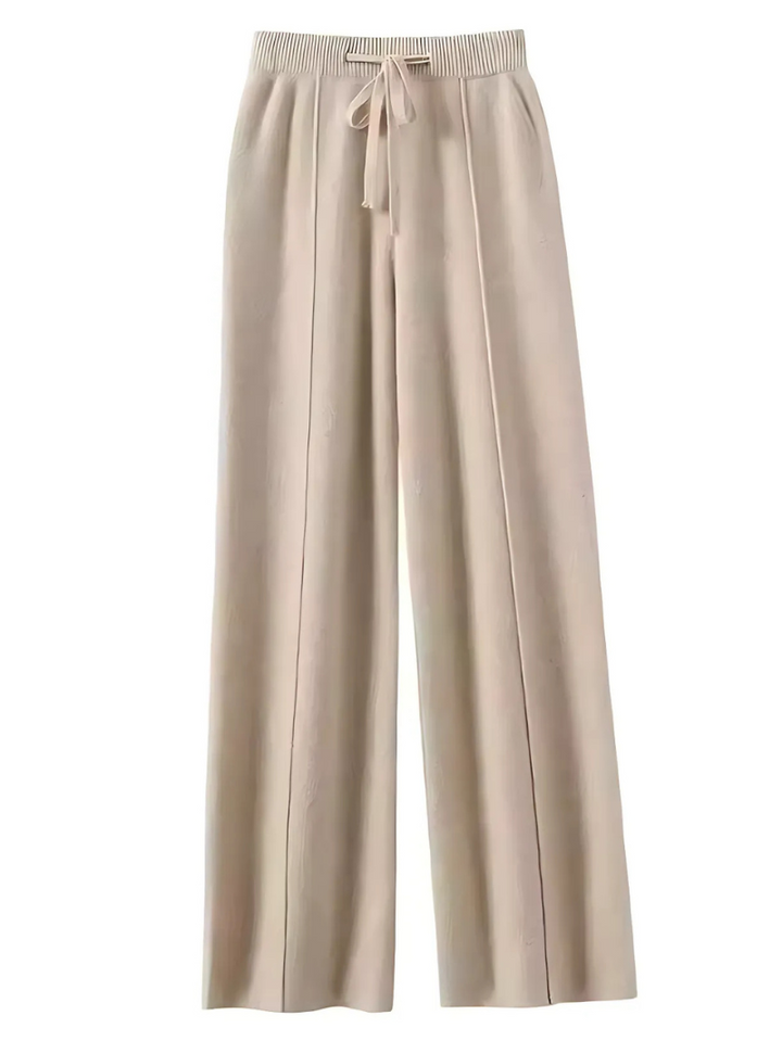 Drune | DIE STRICKHOSE MIT WEITEM BEIN FÜR STILVOLLE GEMÜTLICHKEIT