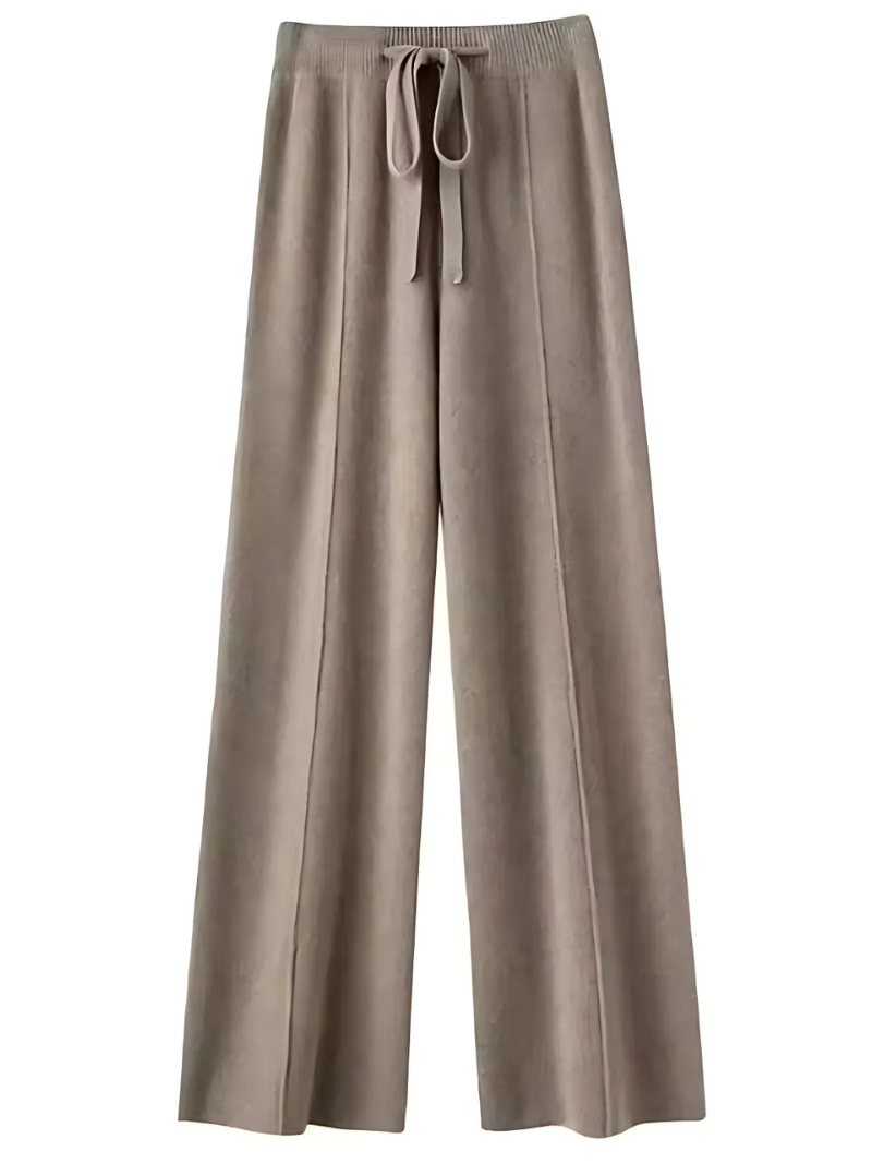Drune | DIE STRICKHOSE MIT WEITEM BEIN FÜR STILVOLLE GEMÜTLICHKEIT