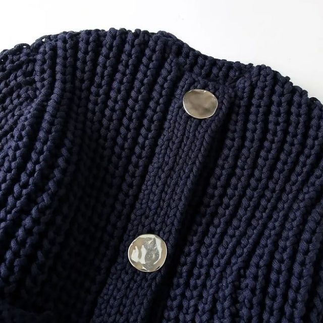 Drune | Grobstrick-Strickjacke mit großen Knöpfen