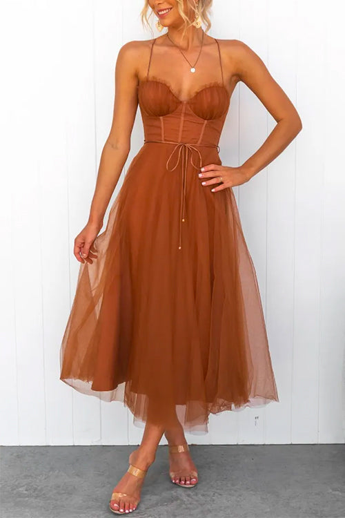 Drune | Rosiedress Offene Rücken Taillierte Swing Maxi Cami Tüll Kleid