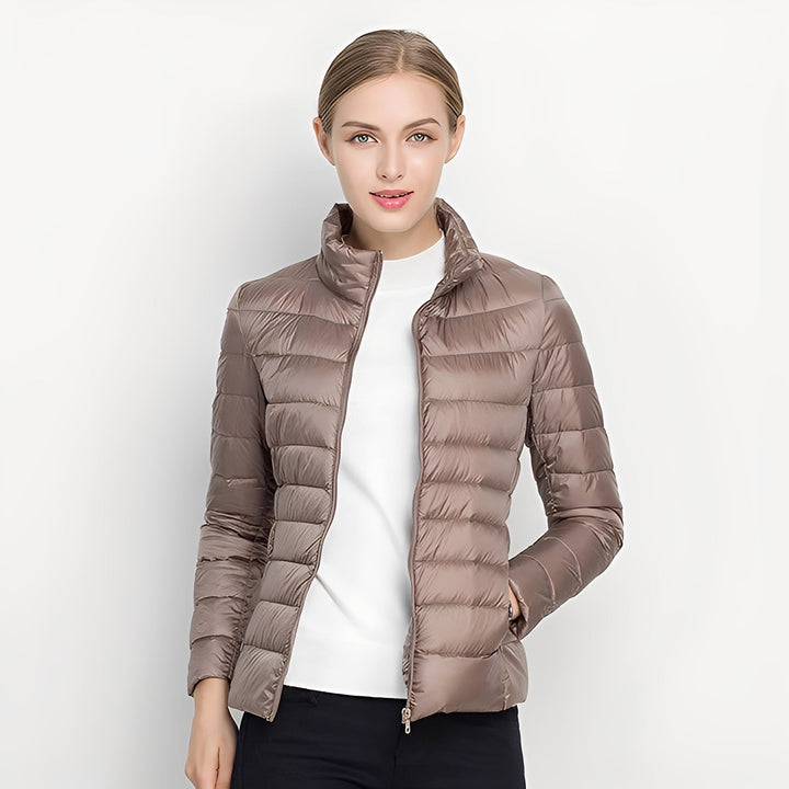 Drune | Figurbetonte warme Damen-Steppjacke