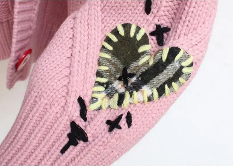 Drune | Gestrickte V-Ausschnitt Damenjacke mit Stickerei