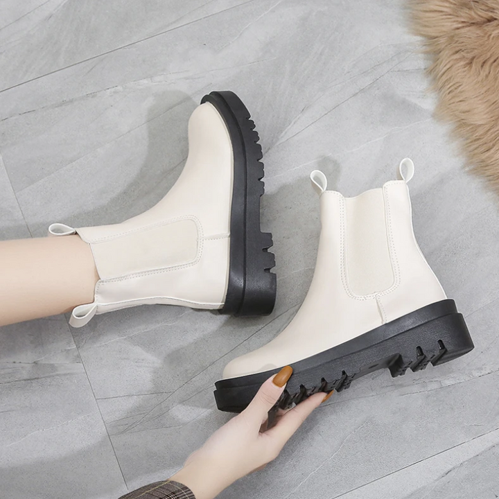 Drune | Damen Chelsea Boots mit Elastischen Seiten und Zugschlaufen