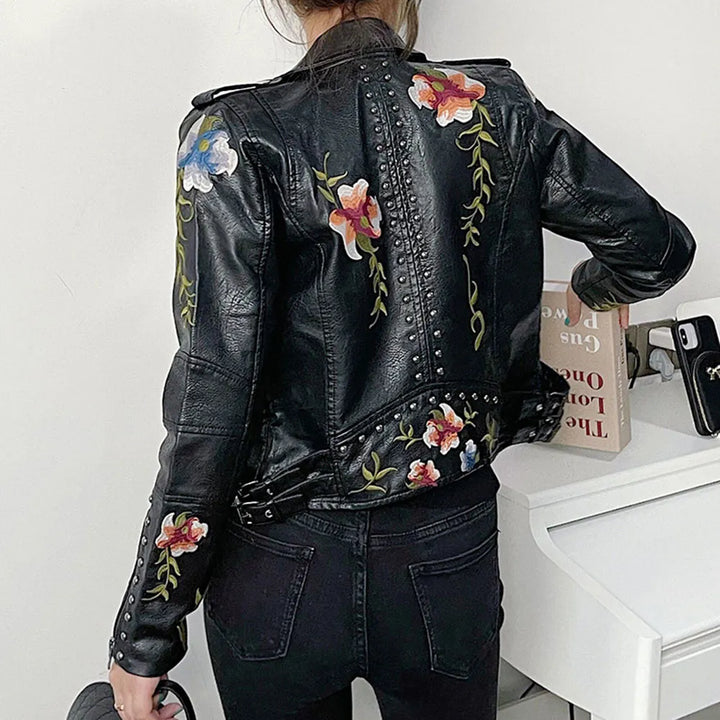 Drune | Damen-Lederjacke mit Nieten-Akzent und Blumenmuster