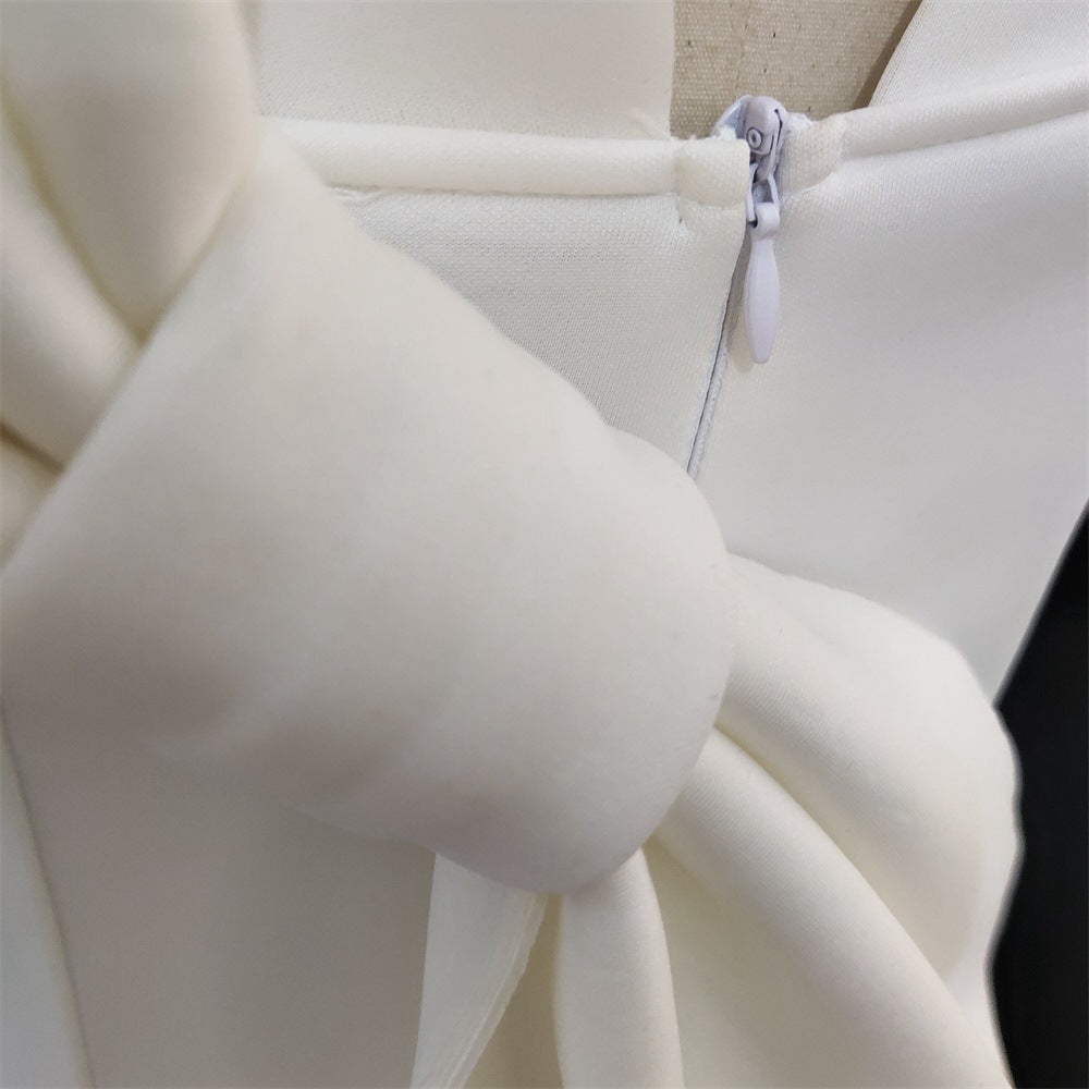 Damen Elegantes Etuikleid mit asymmetrischem Design und schwingendem Detail Drune