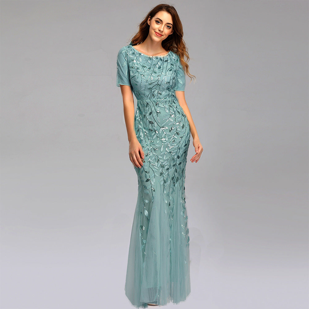 Drune | Elegantes Abendkleid in Gold