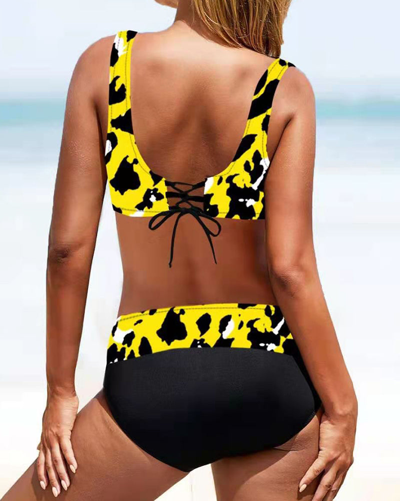 Drune | Bunter Bikini Badeanzug