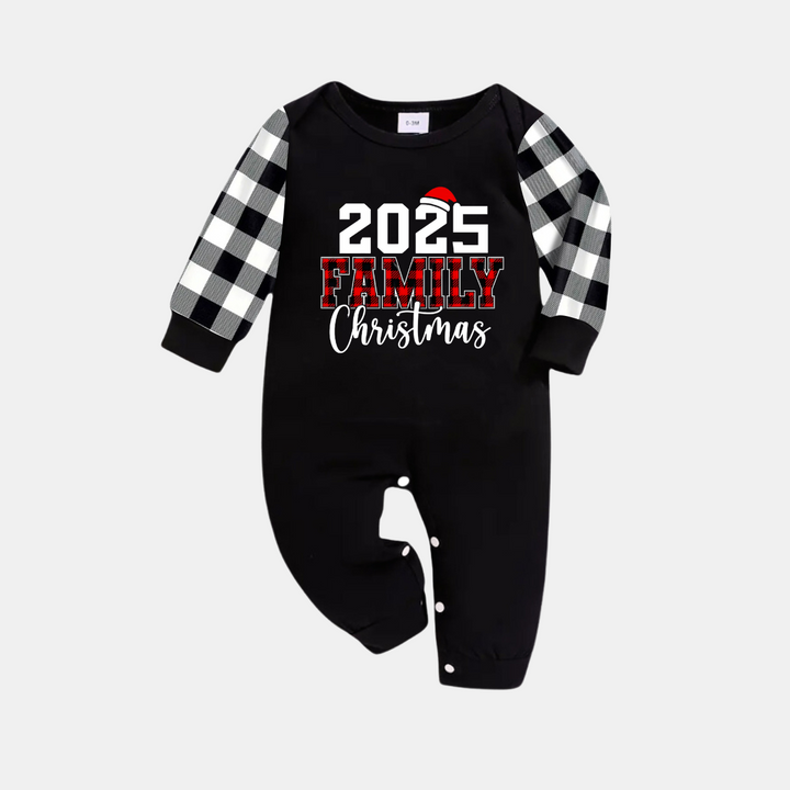 Drune | 2025 Familie Weihnachts Textdruck Schwarzes Langarmshirt mit Schwarz-Weißen Plaid-Hosen Familienpassende Pyjamas