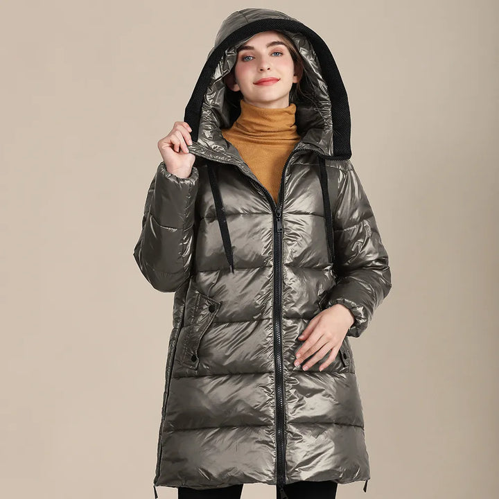 Drune | Wattierte Winterjacke mit Kapuze aus glänzendem Nylon für Damen