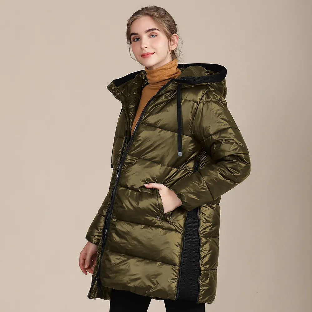 Drune | Wattierte Winterjacke mit Kapuze aus glänzendem Nylon für Damen