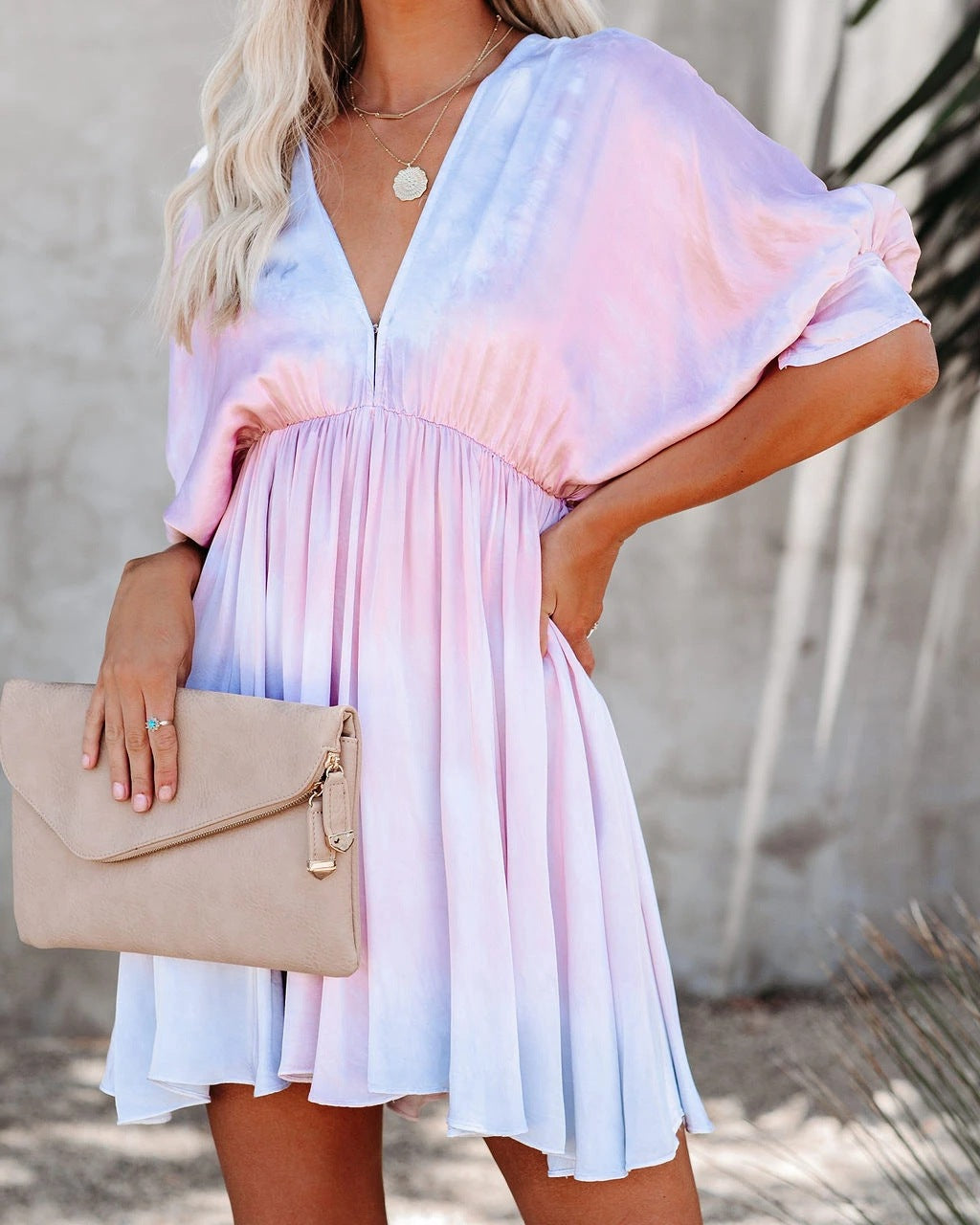 Damen luftiges Sommerkleid mit elegantem V-Ausschnitt und fließendem Schnitt Drune