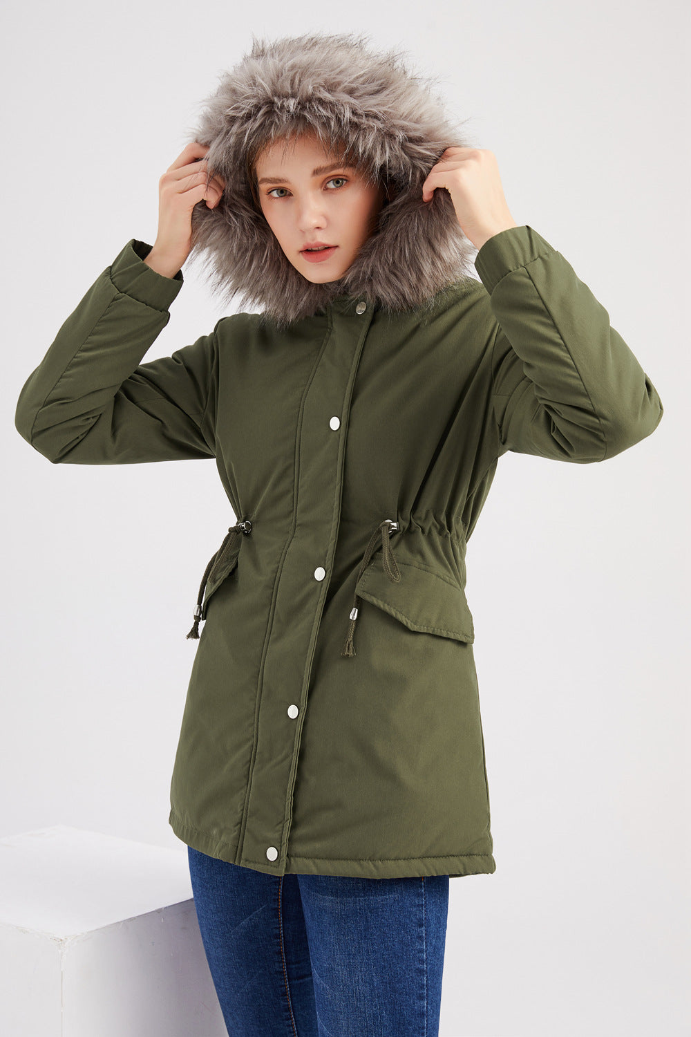 Drune | Damen-Parka mit Kapuze und modernem Design