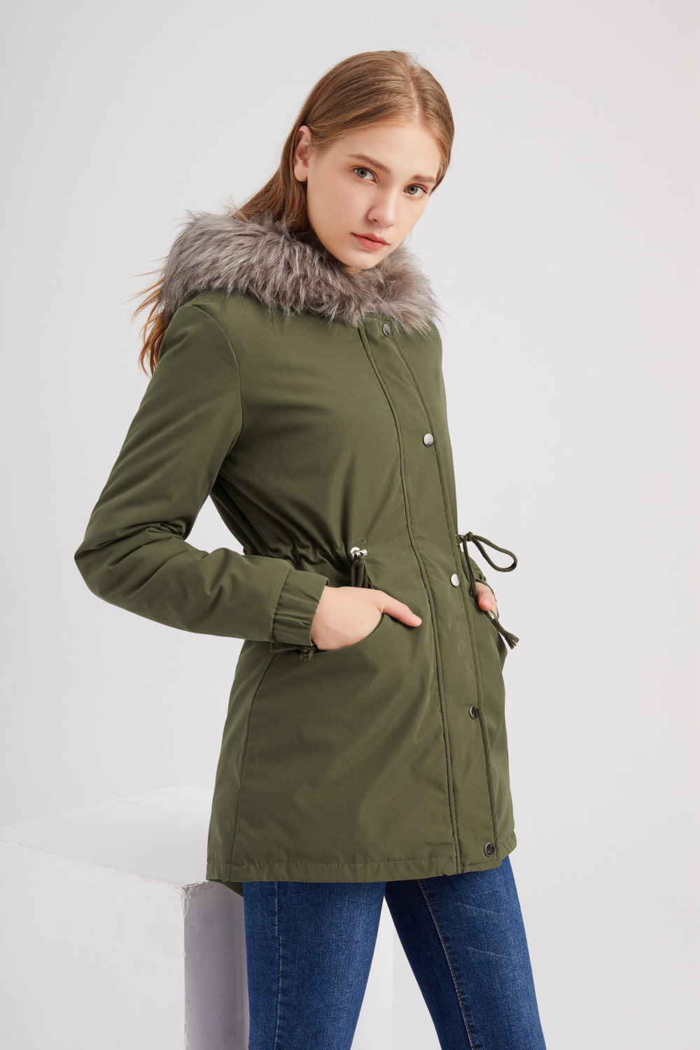 Drune | Damen-Parka mit Kapuze und modernem Design